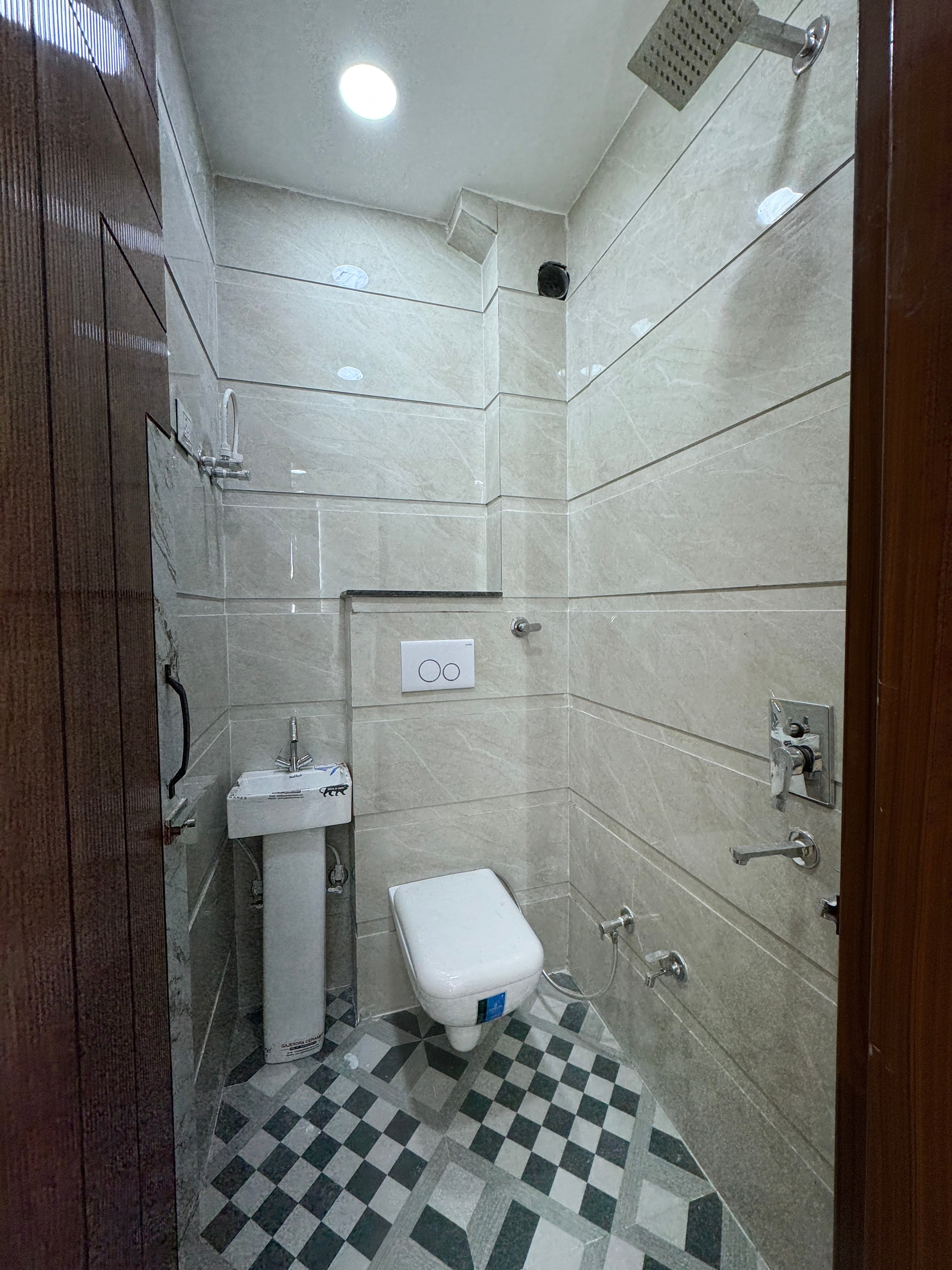 2BHK East Facing Flat in Nawada Delhi | Semi Furnished thumbnail 3