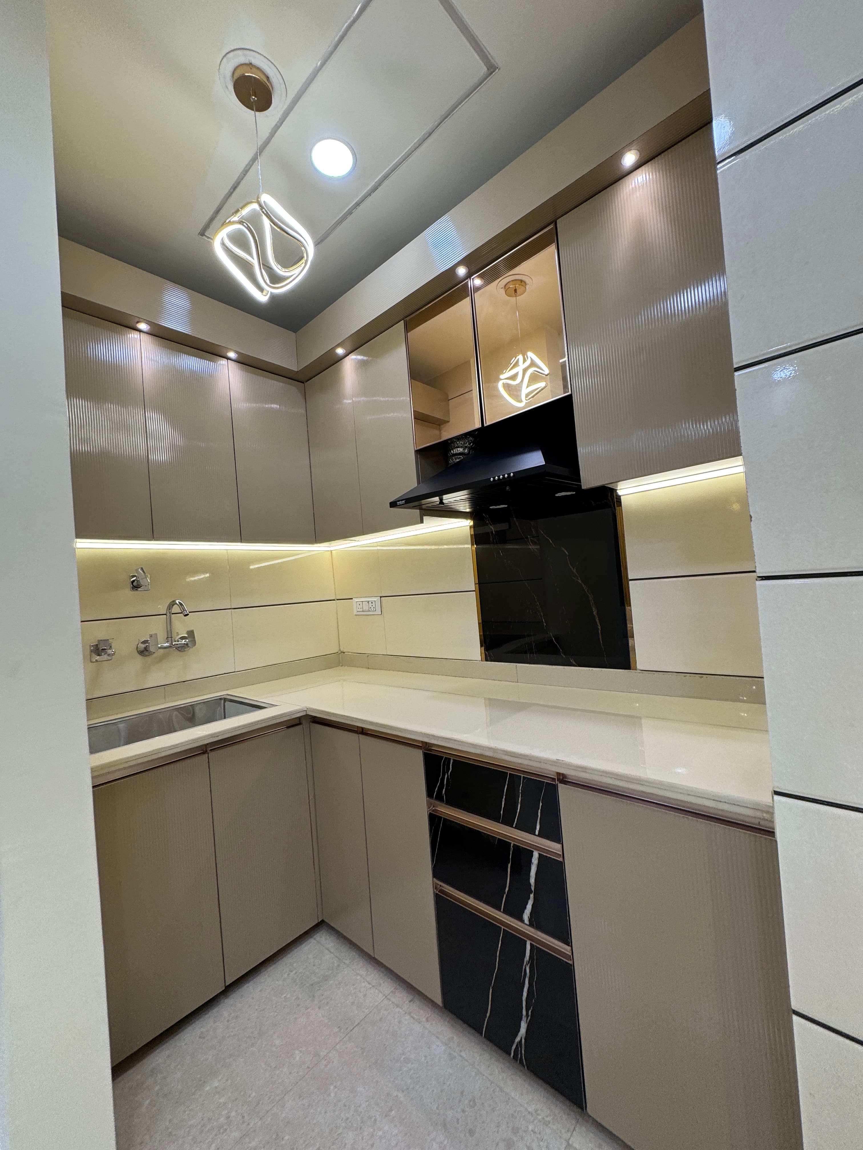 Ready to Move 2BHK Flat for Sale in Dwarka | Prime Location Near Metro thumbnail 6