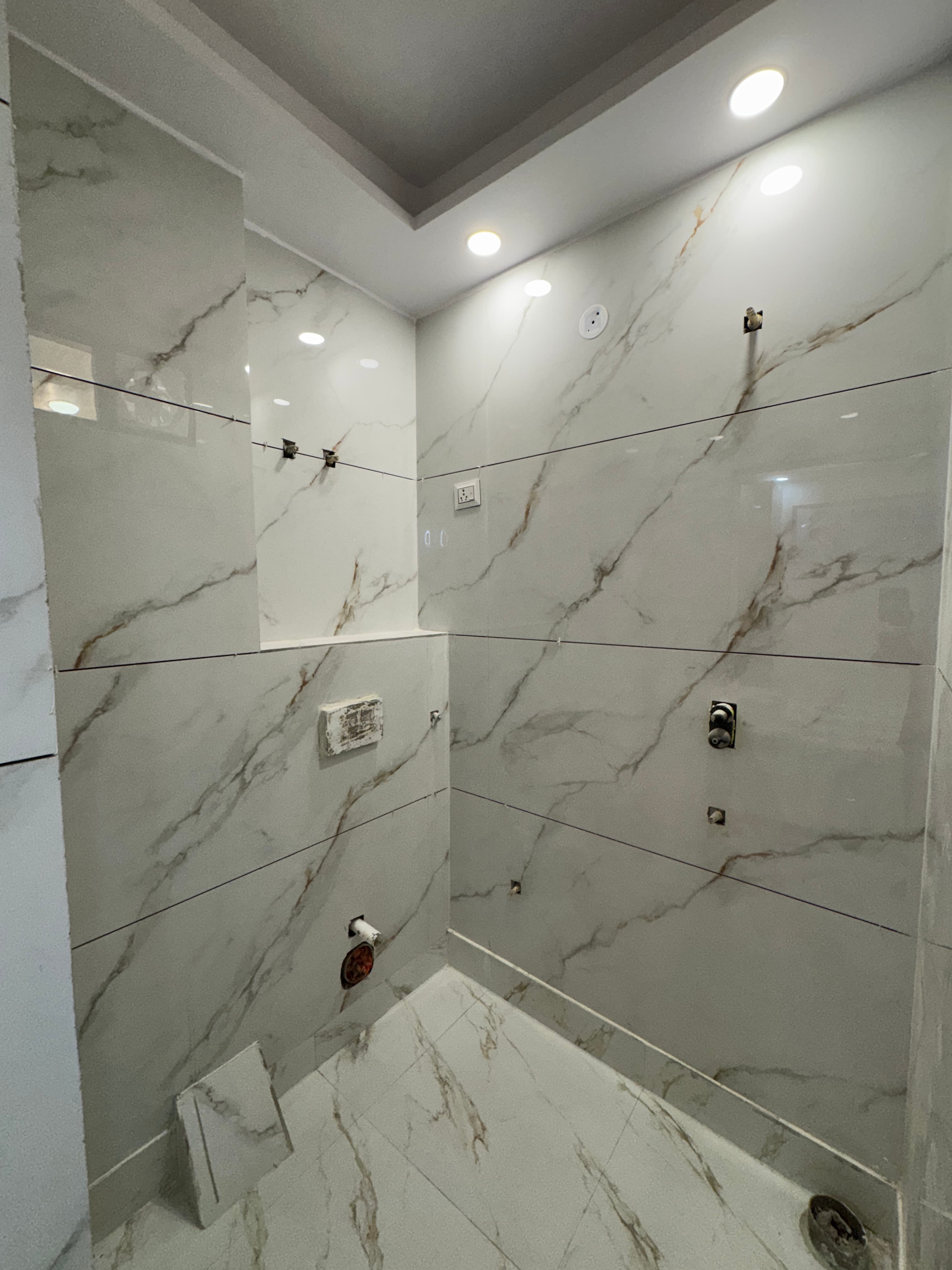 2BHK Flat for Sale in Uttam Nagar | Ready to Move Near Metro thumbnail 4