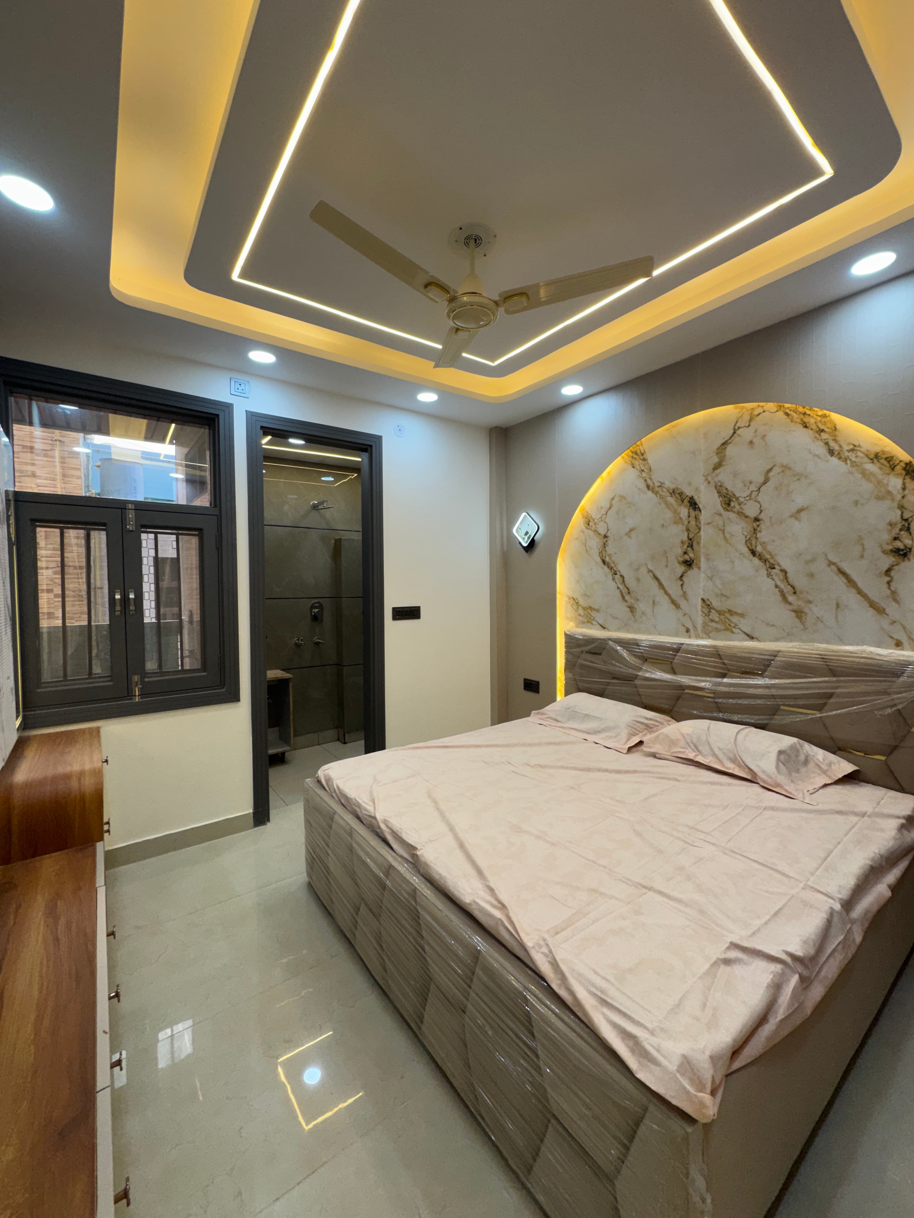 3BHK Flat for Sale in Dwarka Mor | Ready to Move Near Metro thumbnail 3