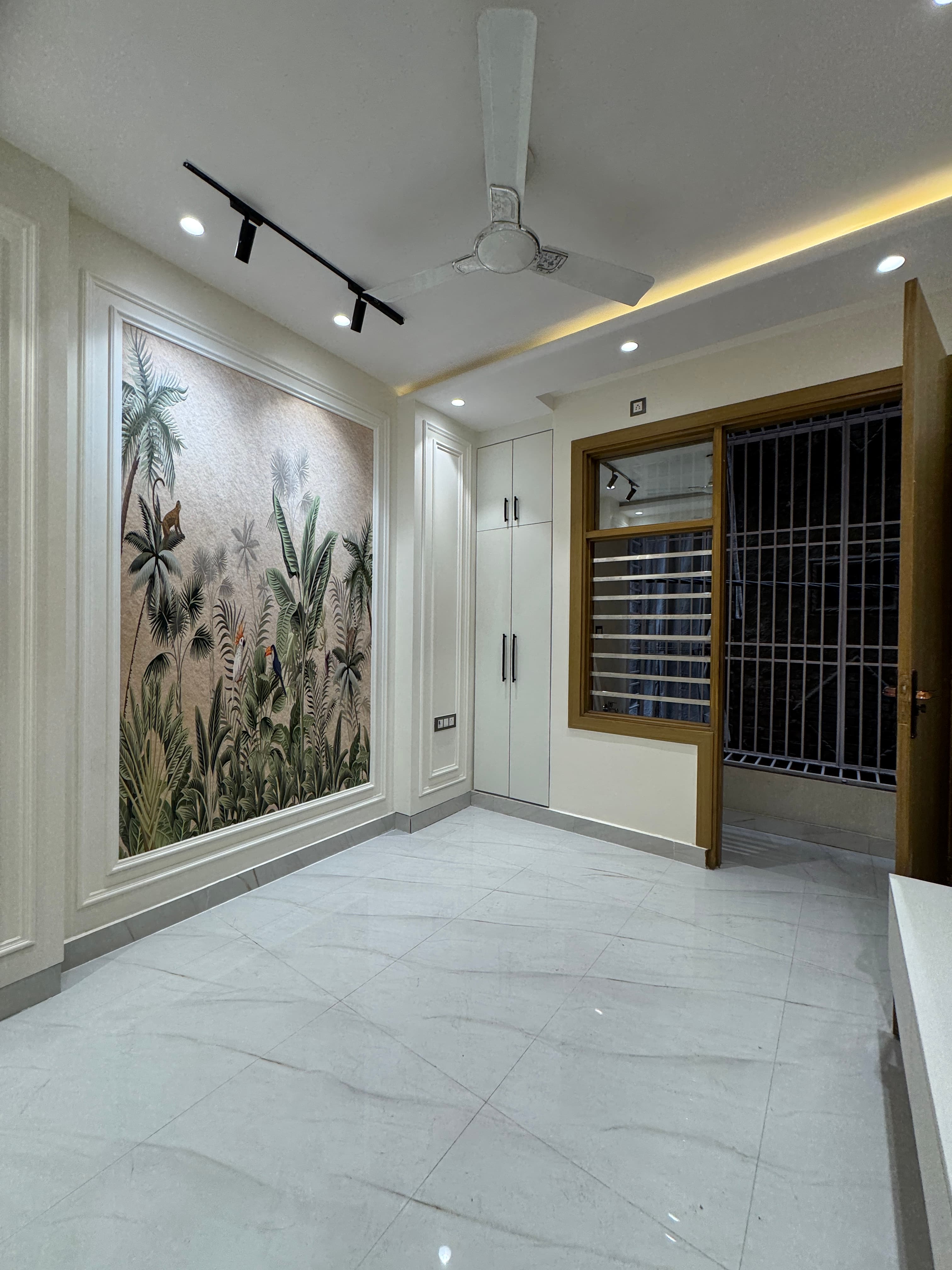 3BHK Flat for sale in Dwarka Mor thumbnail 6