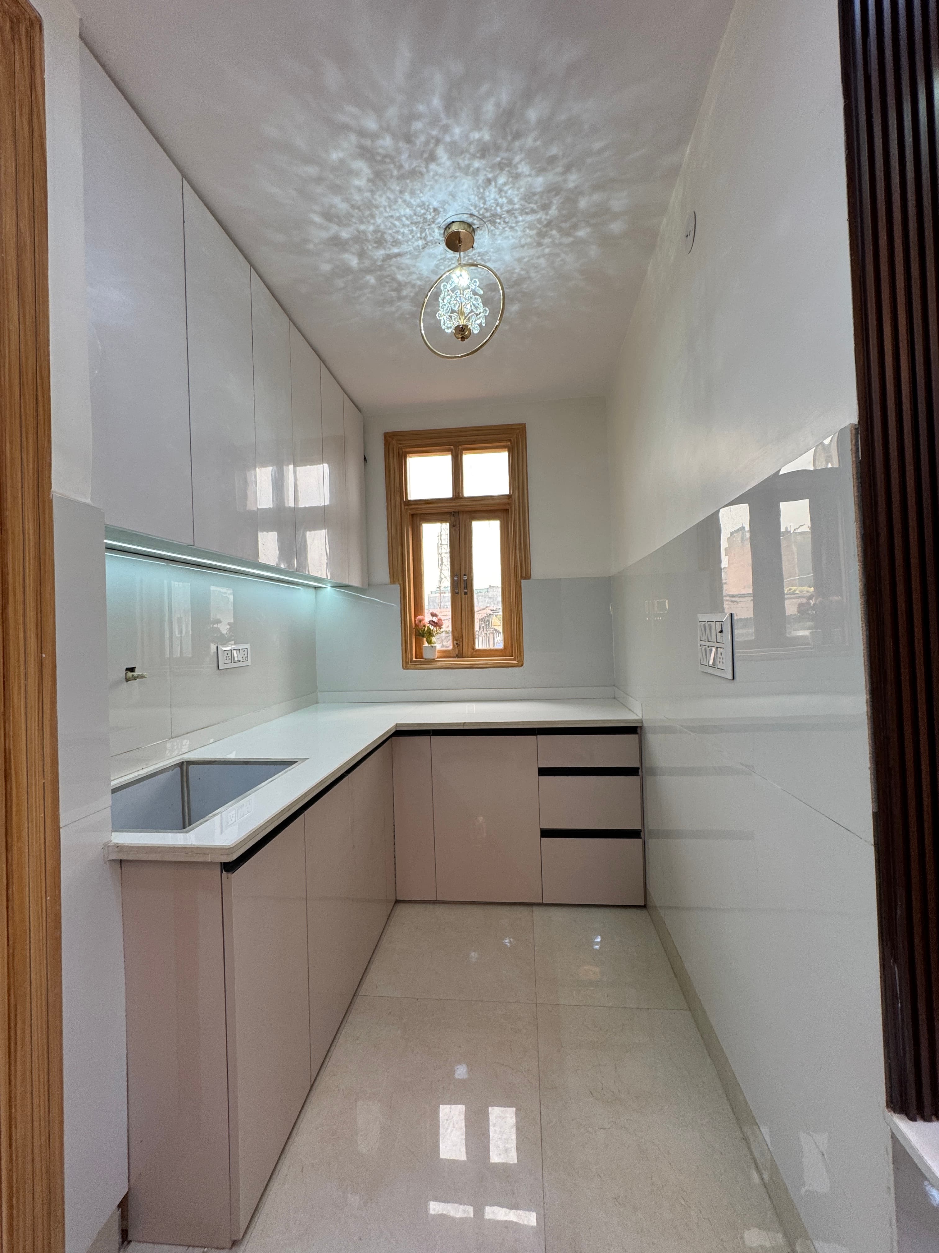 2BHK Flat for sale in Uttam nagar west thumbnail 3