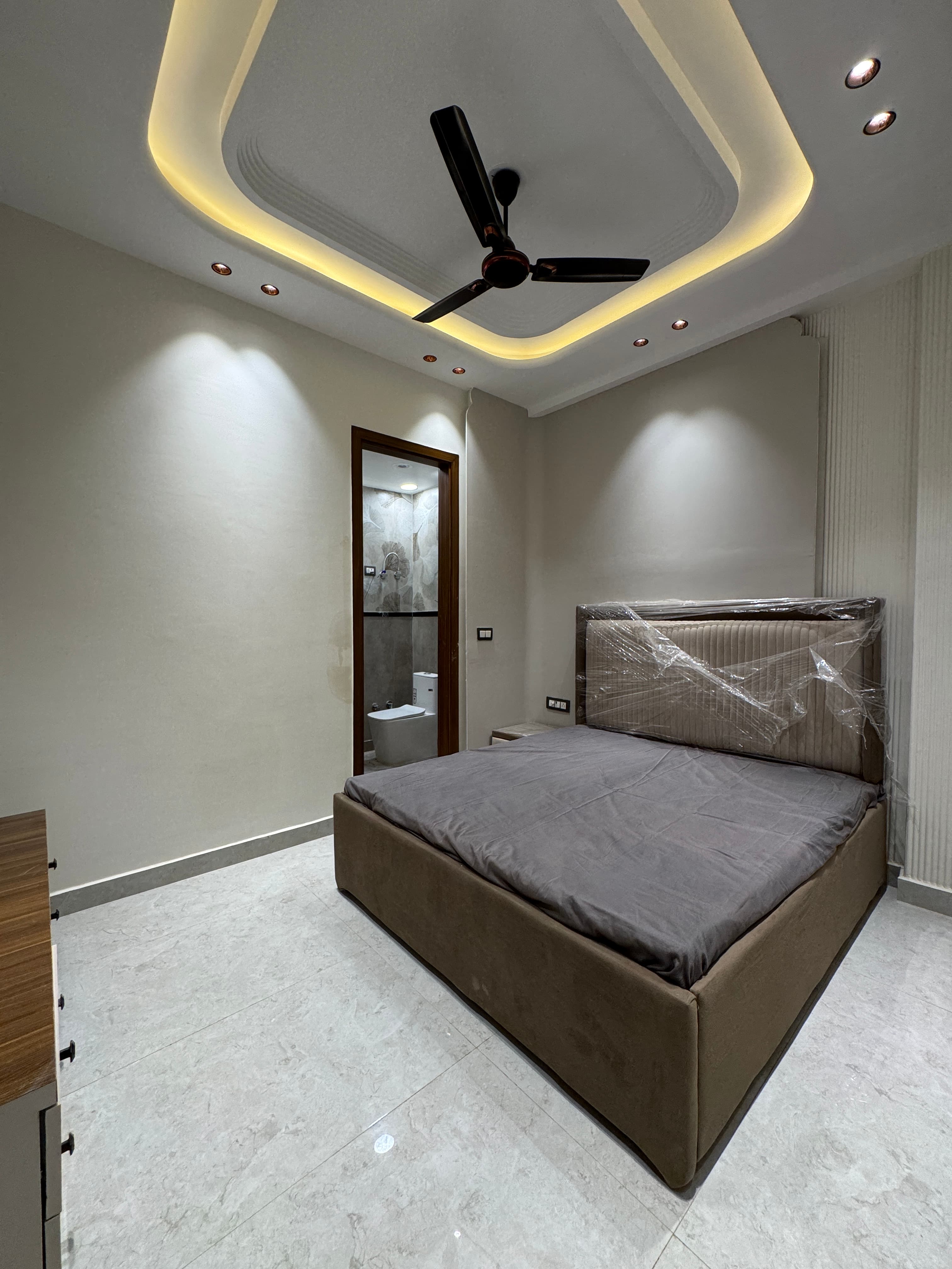 3BHK 85 GAJ FLAT FOR SALE IN DWARKA MOR thumbnail 4