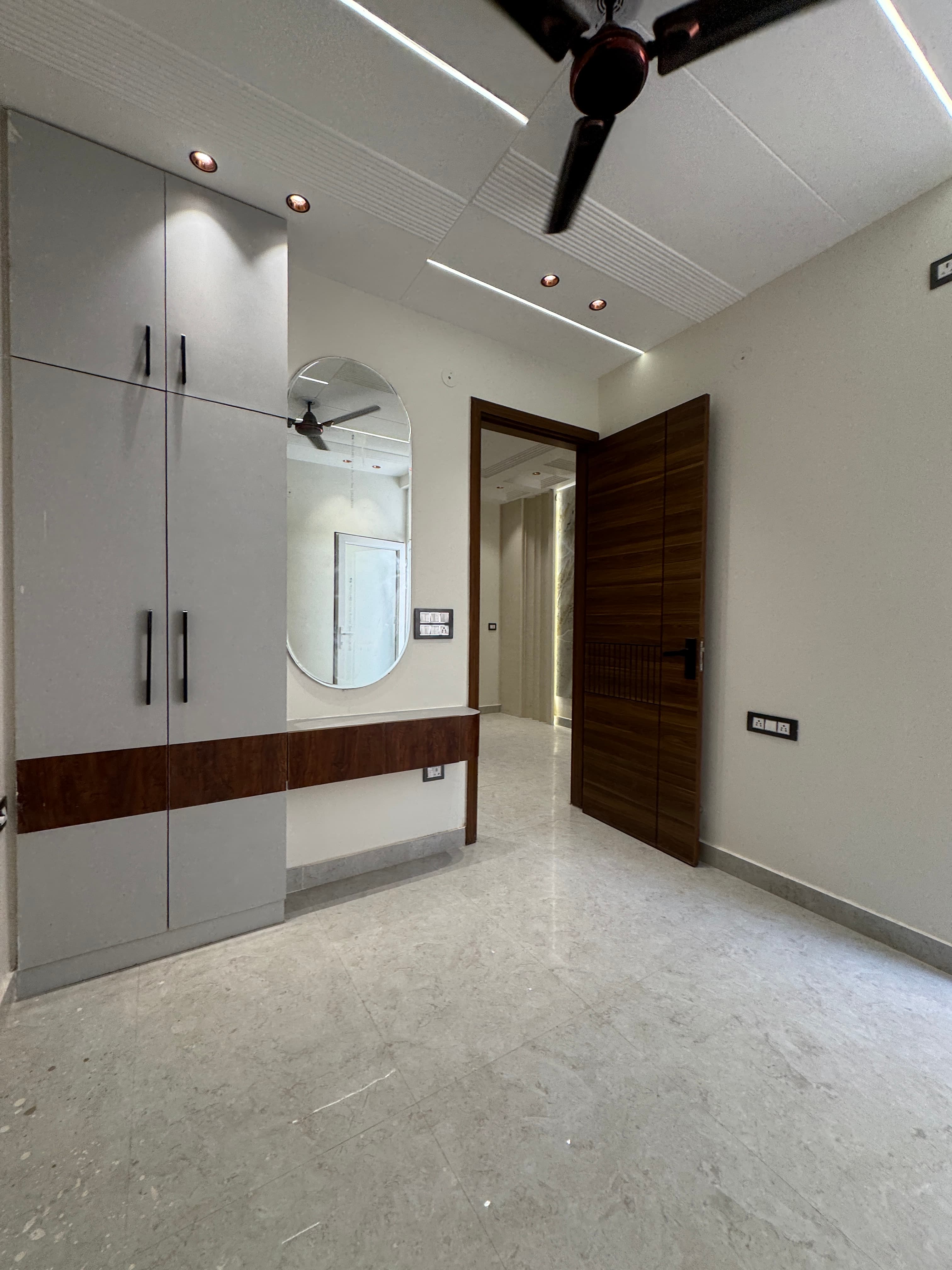 1BHK Flat for Sale in Dwarka Mor | Affordable & Ready to Move thumbnail 6