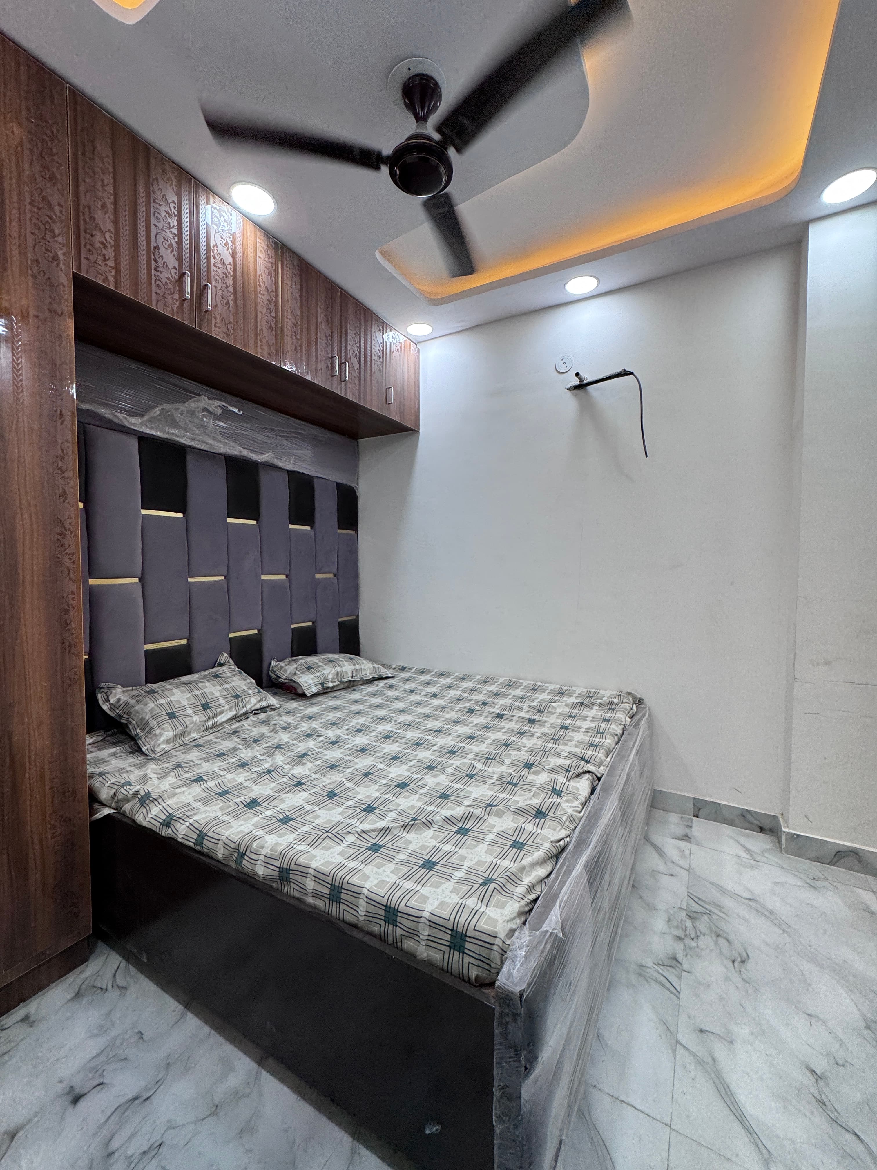 2BHK 55 Gaj Flat for Sale in Uttam Nagar West thumbnail 7