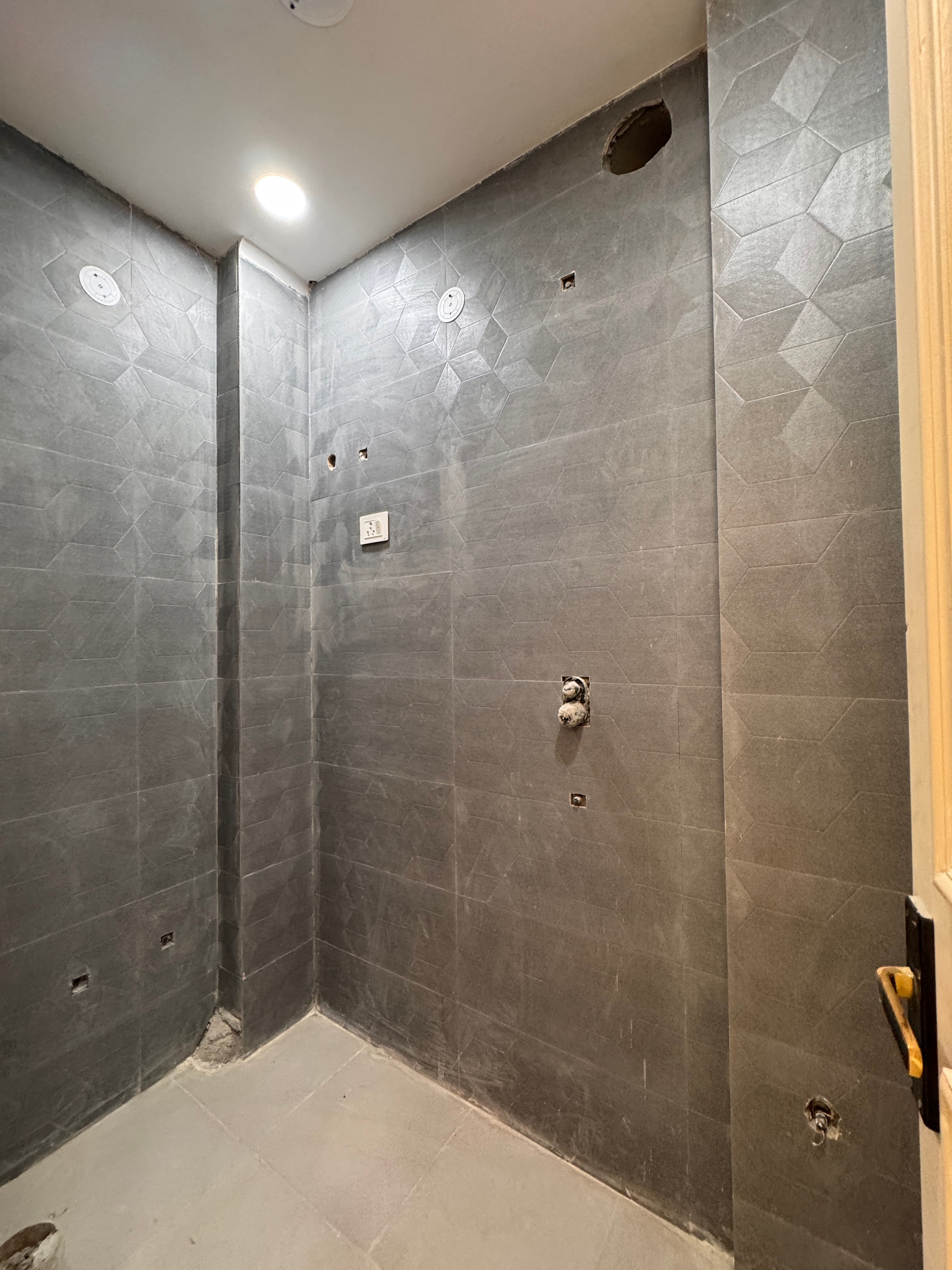 2BHK 60 Gaj Flat for Sale in Dwarka Mor | Ready to Move Luxury Home thumbnail 5