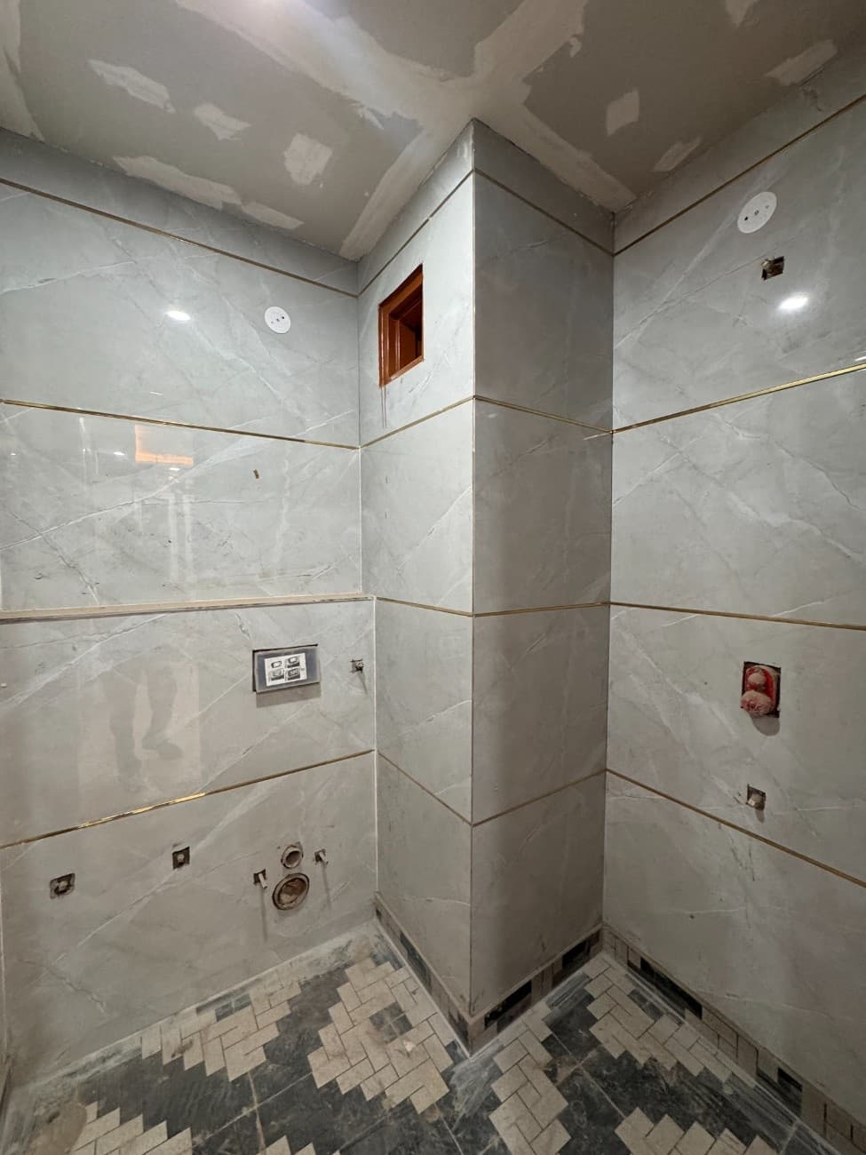 3BHK 90 Gaj Flat for Sale in Dwarka Mor | Luxury Ready-to-Move Home thumbnail 6