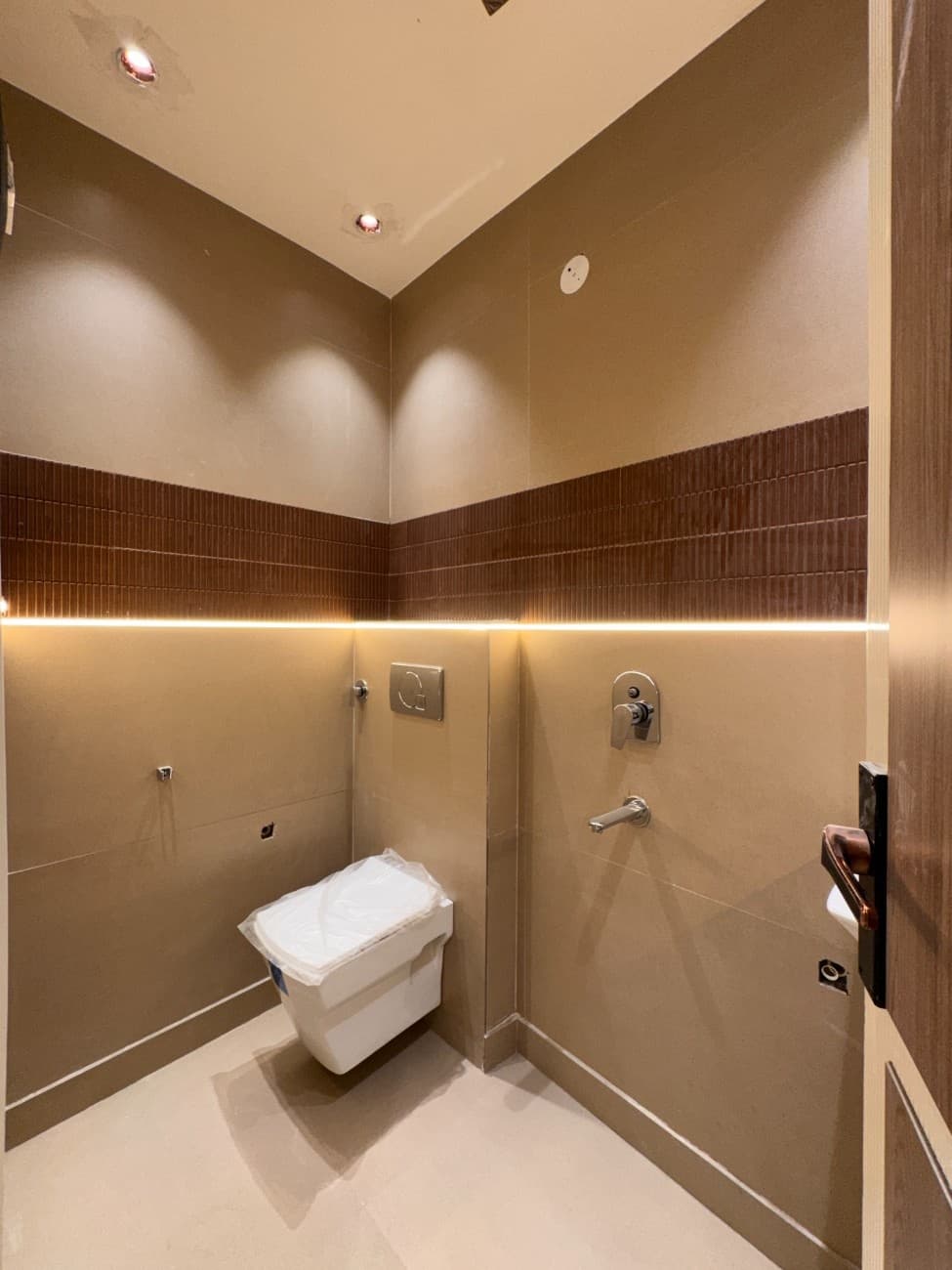 2BHK 70 Gaj Flat for Sale in Dwarka Mor | Ready-to-Move Luxury Home thumbnail 6