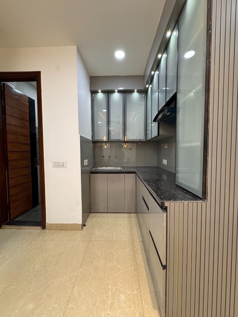 3BHK 75 Gaj Flat for Sale in Dwarka Mor | Modern & Spacious Family Home thumbnail 3
