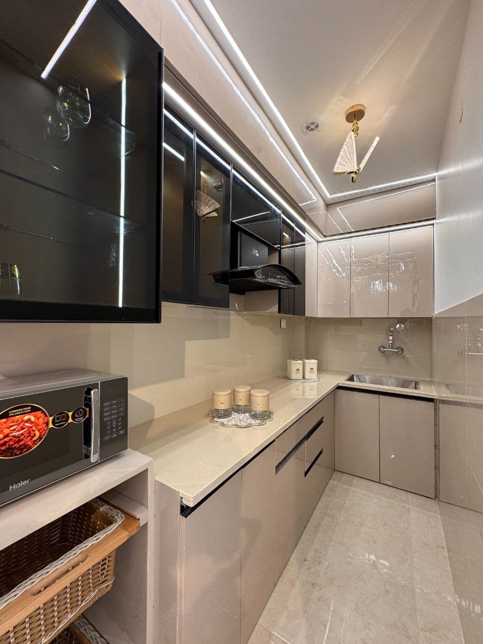 3BHK 85 Gaj Flat for Sale in Dwarka Mor | Premium Family Home thumbnail 4