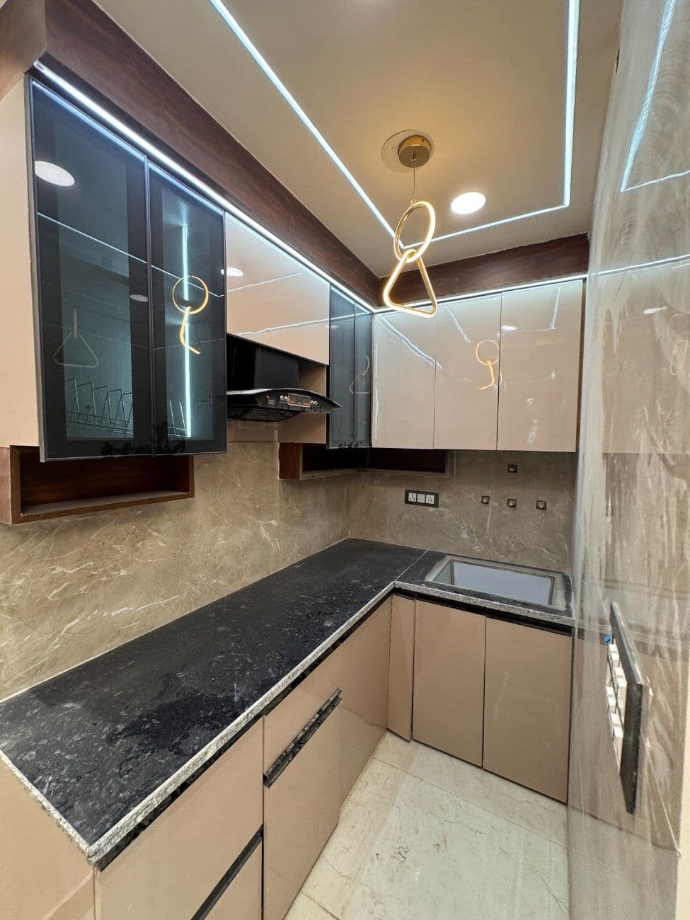 2BHK 55 Gaj Flat for Sale in Dwarka Mor | Ready to Move | Prime Location thumbnail 4