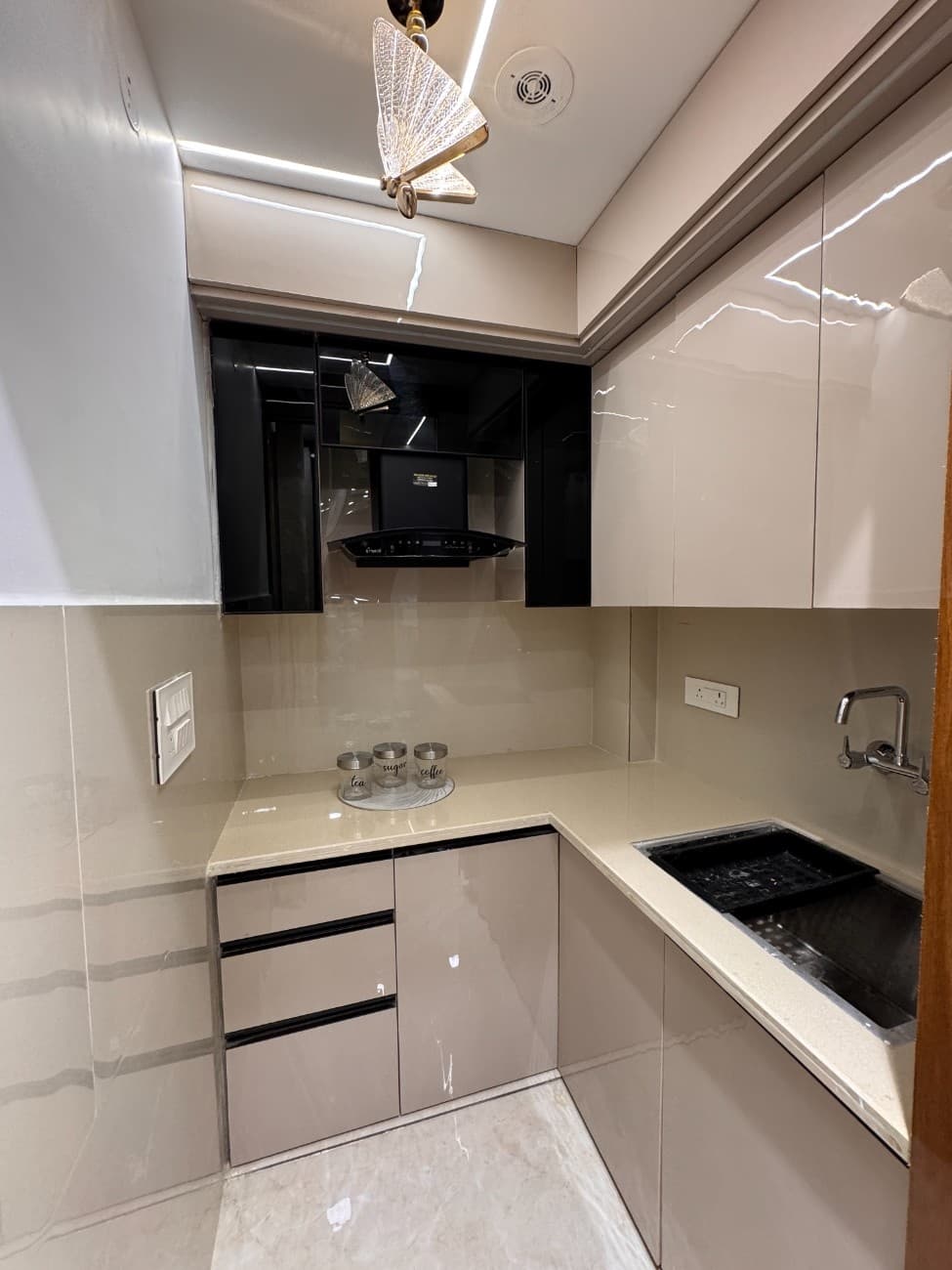 2BHK 60 Gaj Flat for Sale in Dwarka Mor | Ready to Move | Prime Location | Home Loan Available thumbnail 2