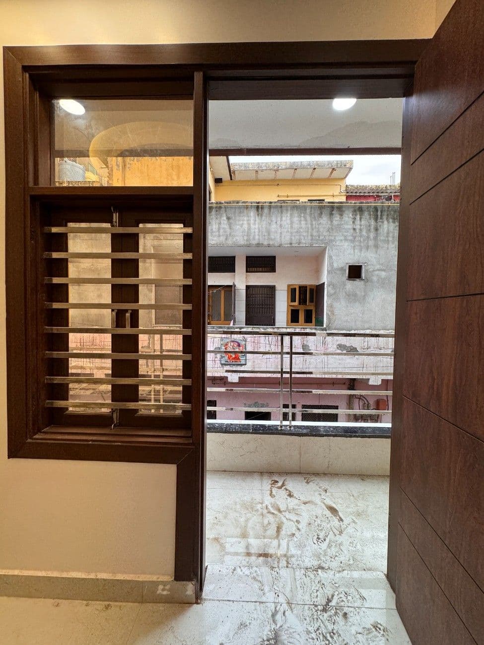 2BHK 60 Gaj Flat for Sale in Dwarka Mor thumbnail 8