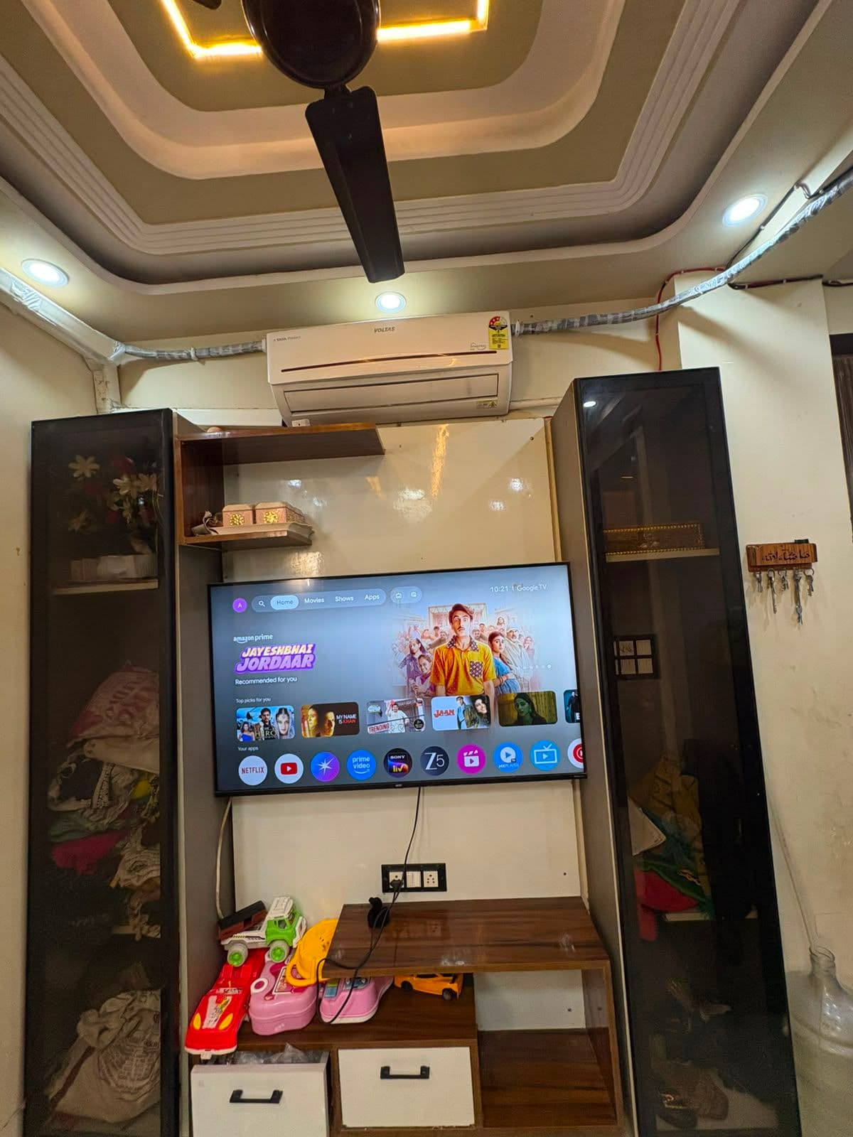 2BHK floor in mohan garden , dwarka more ,uttam nagar thumbnail 3