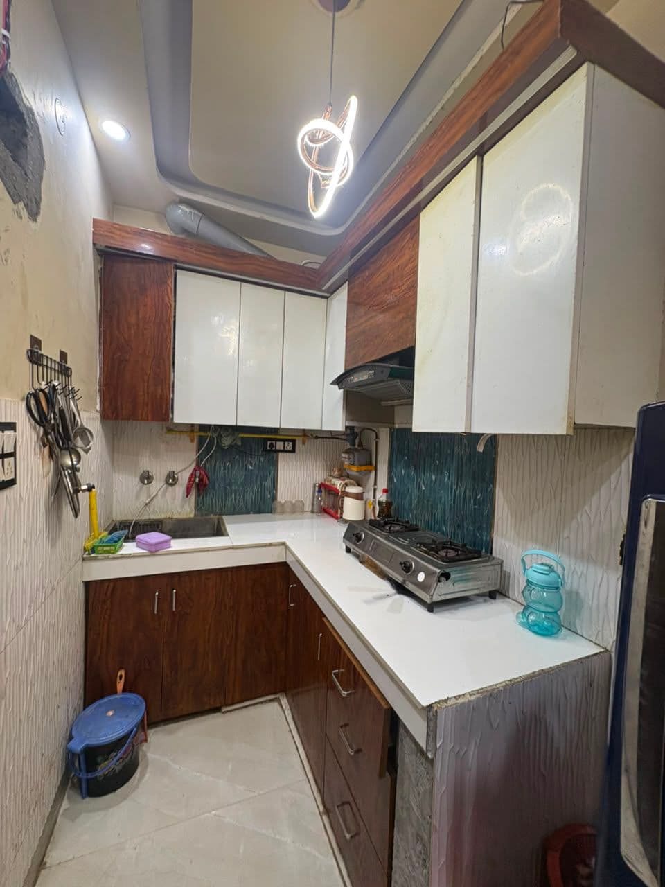 2BHK floor in mohan garden , dwarka more ,uttam nagar thumbnail 8