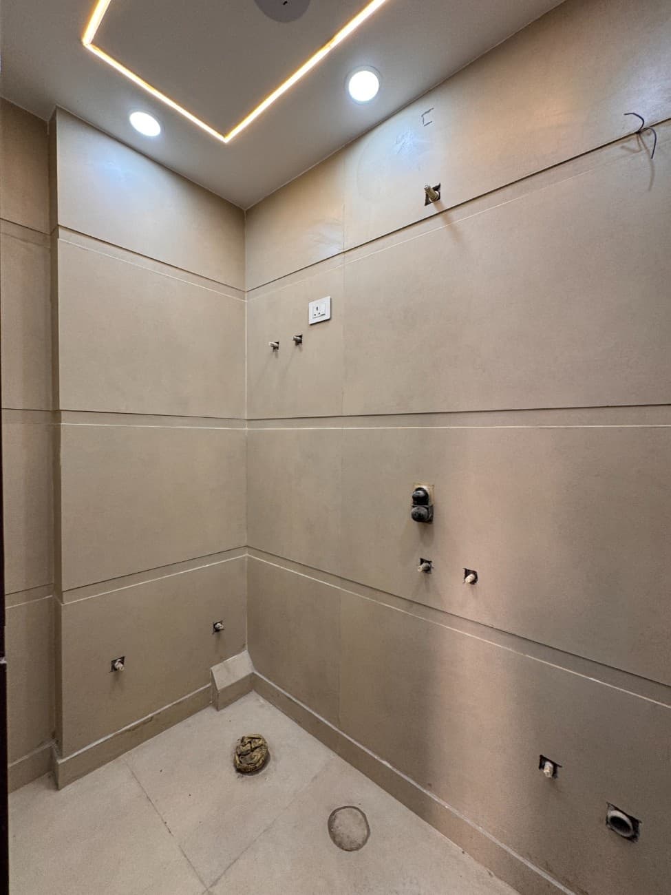 2BHK 65 Gaj Flat for Sale in Nangli thumbnail 6