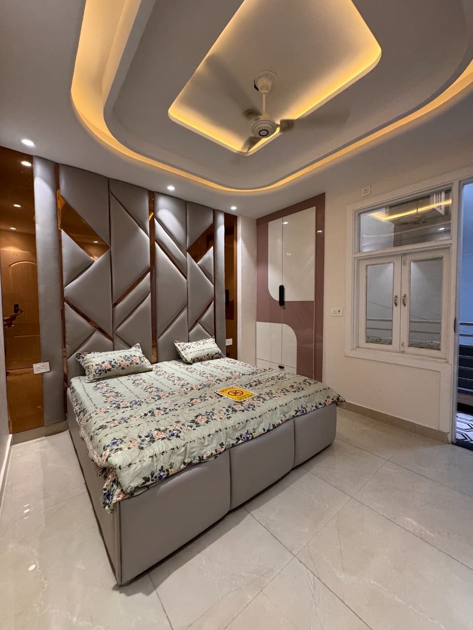 🏡 2BHK 65 Gaj Flat for Sale in Dwarka Mor thumbnail 8