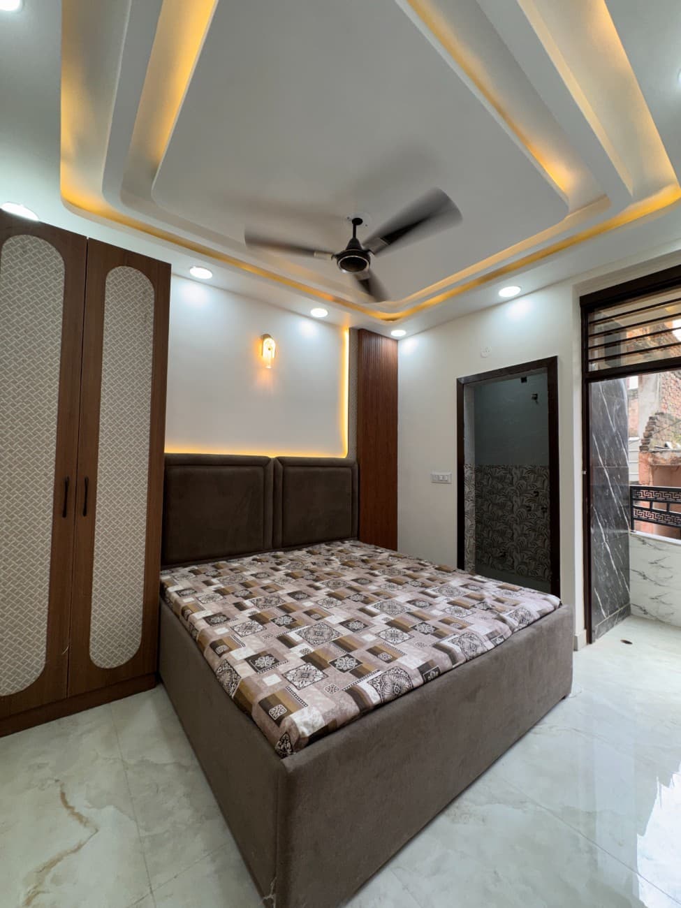 2 BHK 60 Gaj Flat for Sale in Uttam Nagar West thumbnail 5
