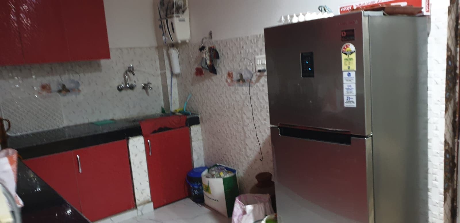 Compact residential 3bhk floor at dwarka mor thumbnail 6