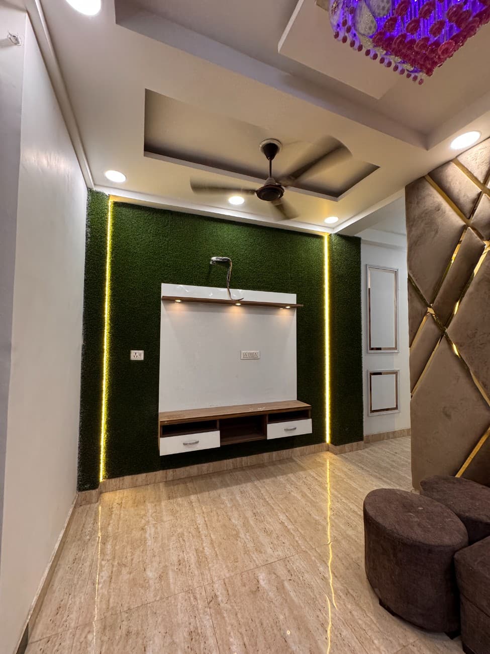 2 BHK 60 Gaj Flat for Sale in Dwarka Mor thumbnail 2