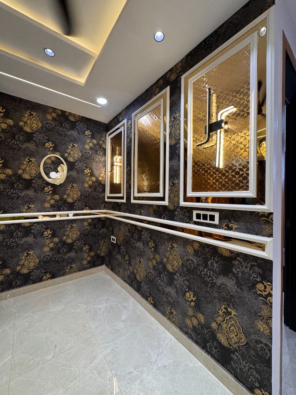 3BHK 115 Gaj Flat for Sale in Dwarka Mor thumbnail 2