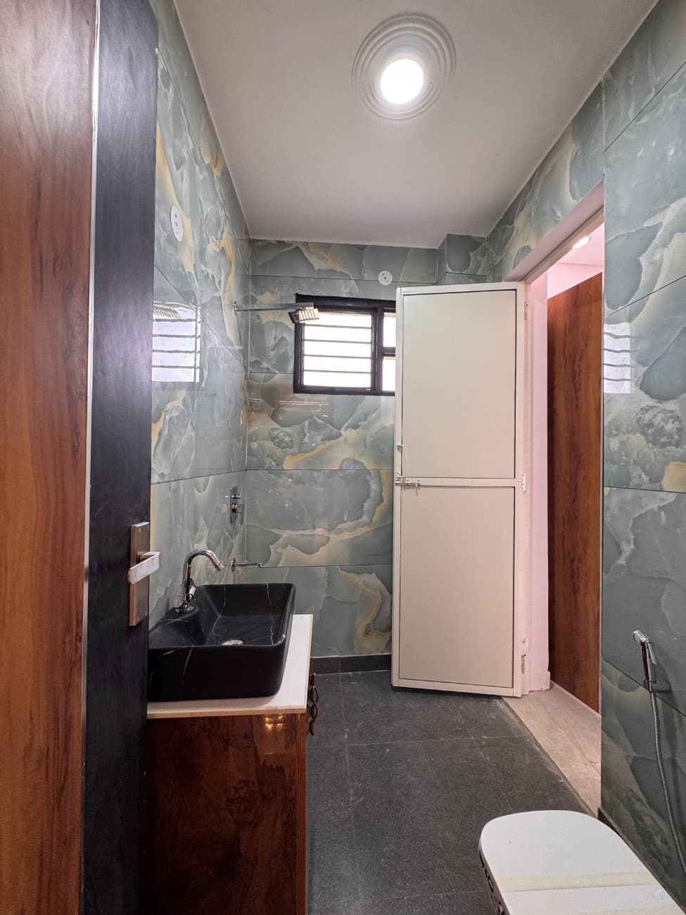 3BHK 115 Gaj Flat for Sale in Dwarka Mor thumbnail 8