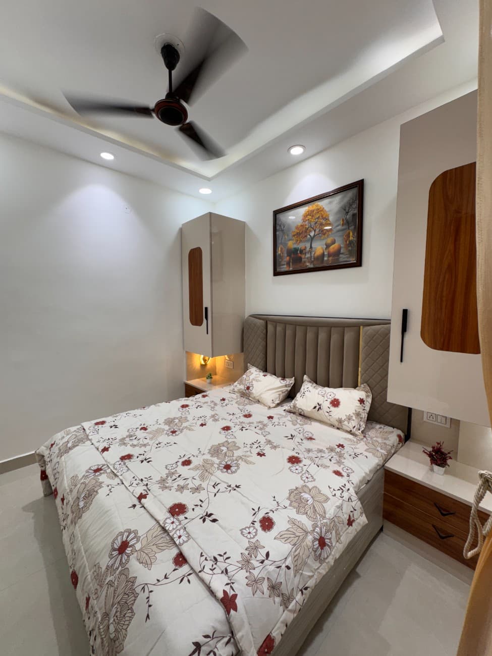 3BHK 100 Gaj Flat for Sale in Uttam Nagar West thumbnail 2