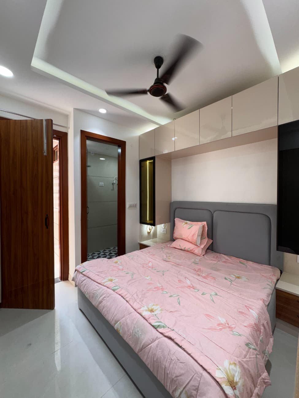 2BHK Flat for Sale in Uttam Nagar West thumbnail 5