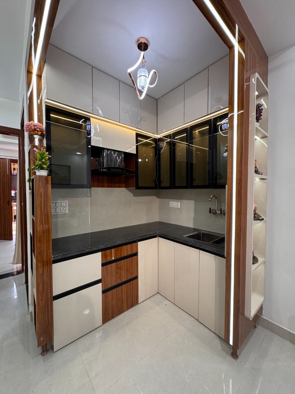 2BHK Flat for Sale in Uttam Nagar West thumbnail 3