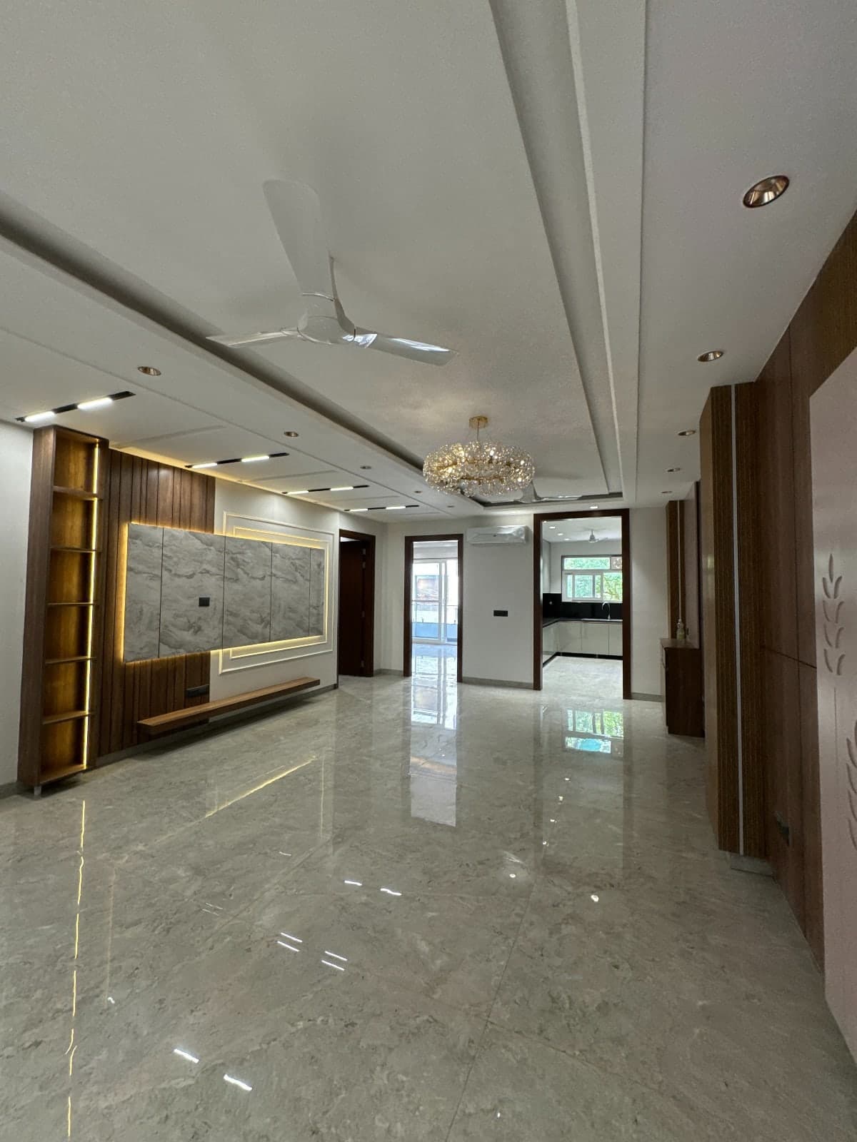 Luxurious 3BHK Flat in DLF