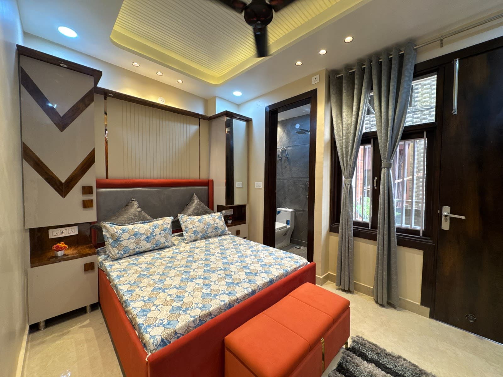 2 BHK Niranjan Park Dwarka Mor - Image 4