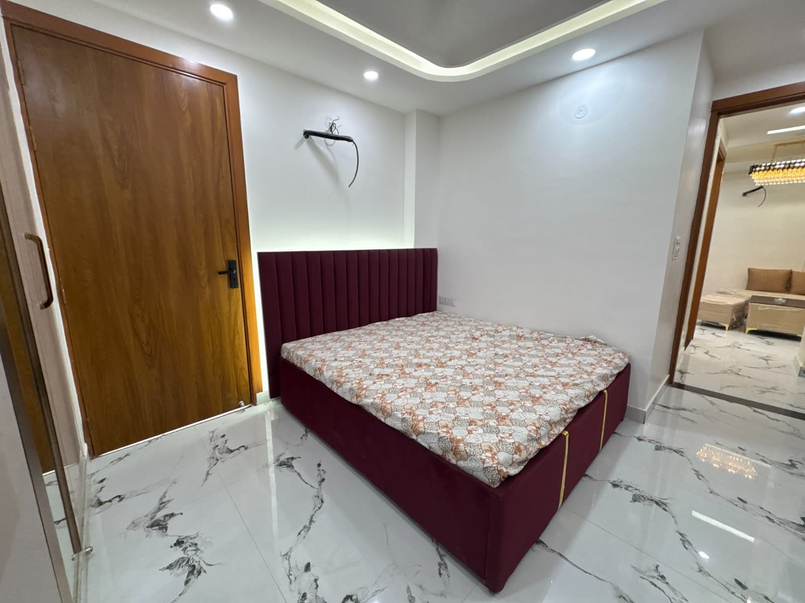 2 BHK Dwarka Mor - Image 2