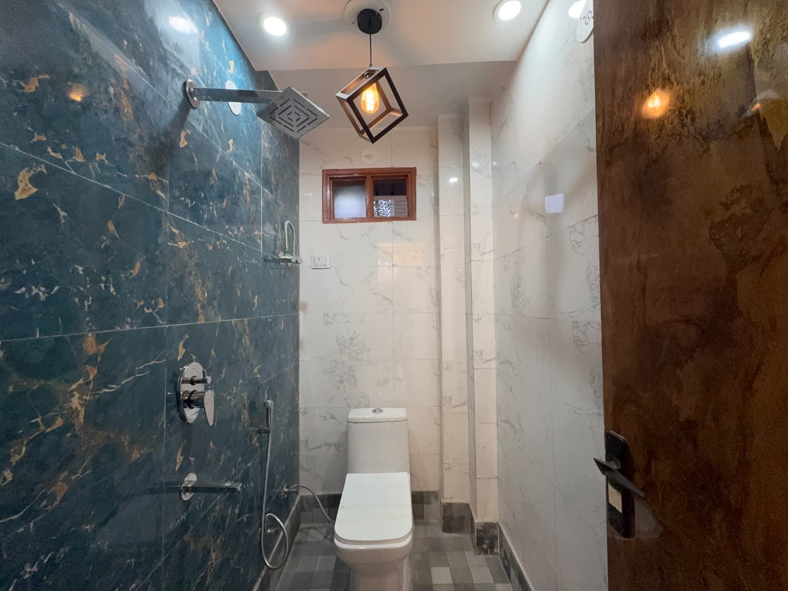 2 BHK Society Flat Near Dwarka Mor Metro Delhi - Image 3