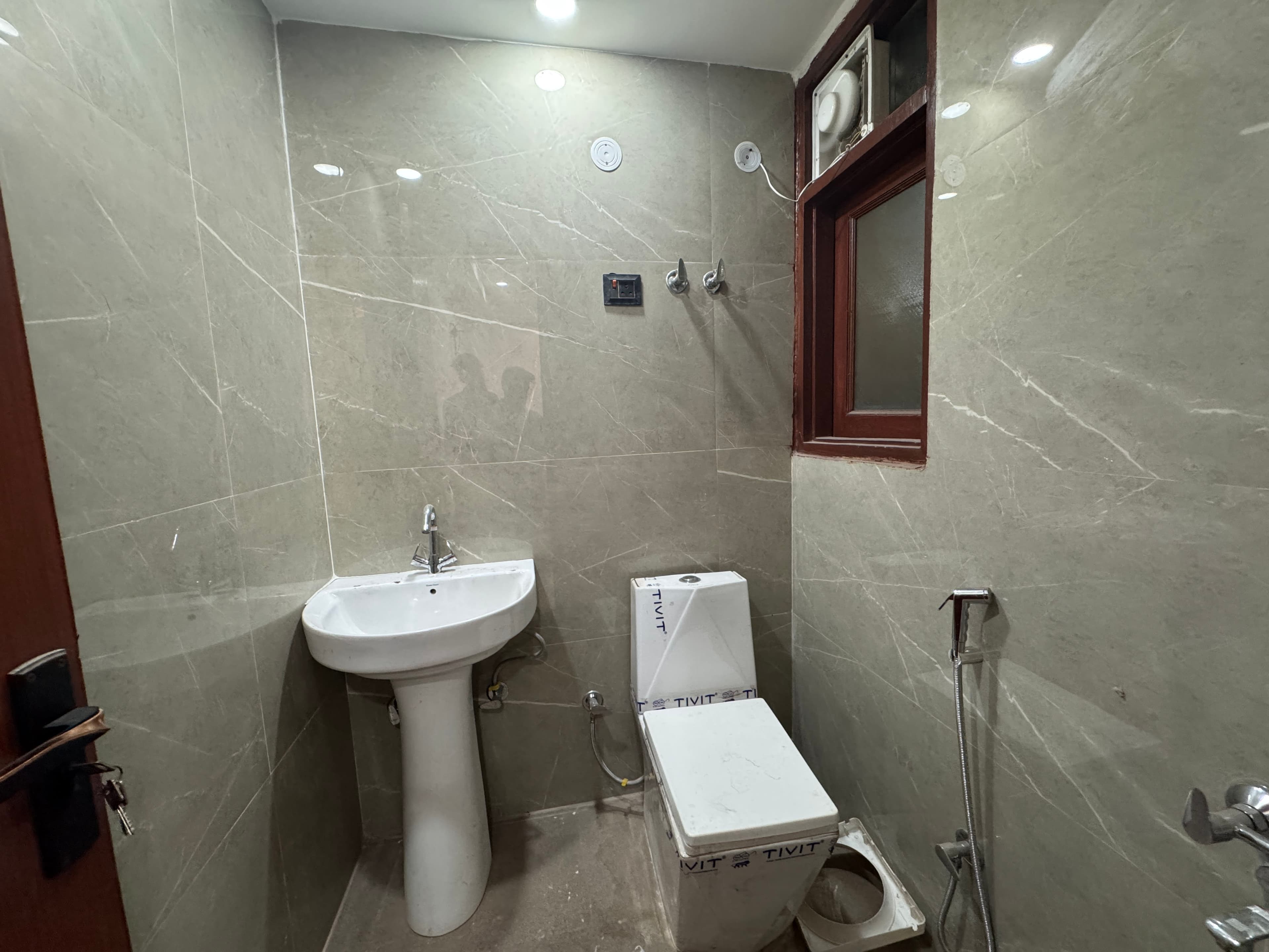 Luxury 3 BHK Flat with Balcony-125 Gaj | Chhatarpur, New Delhi - Image 4
