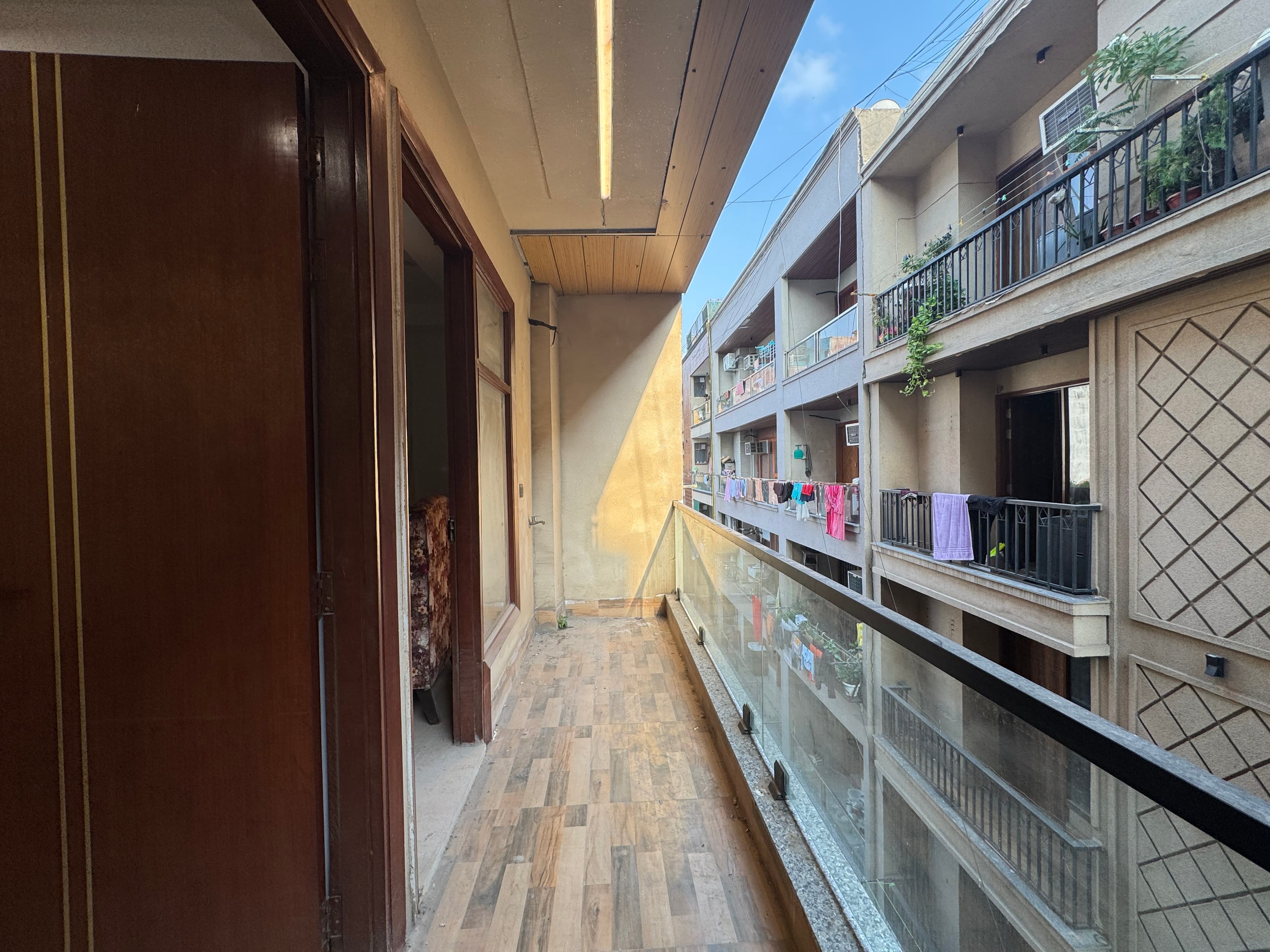 Luxury 3 BHK Flat with Balcony-125 Gaj | Chhatarpur, New Delhi - Image 1